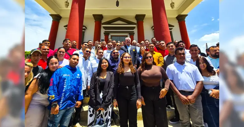 🌟¡18 AÑOS DE LUZ Y LIBERTAD! JPSUV Zulia rinde homenaje a Urdaneta con el gobernador Caldera y promete seguir en la vanguardia de la revolución 🇻🇪🔥