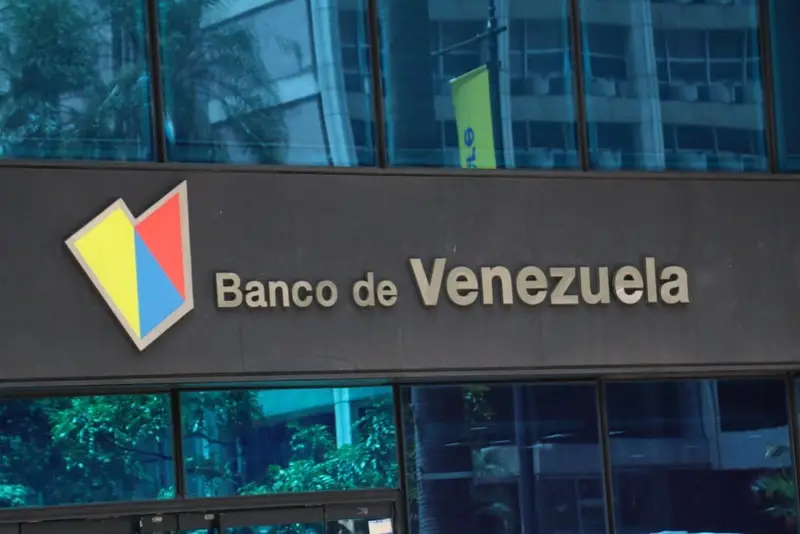 🚨 ¡Alerta! Usuarios del Banco de Venezuela denuncian cobros excesivos por mantenimiento de cuentas 💸