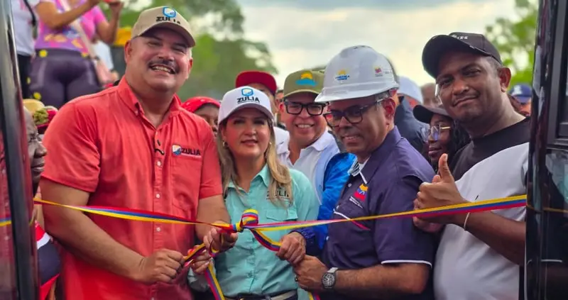 🚧✨ ¡ARRANCA LA REHABILITACIÓN DE LA TRONCAL 1 EN SUCRE! Vicepresidencia y Gobernación del Zulia unen fuerzas por el Sur del Lago 🌉💪