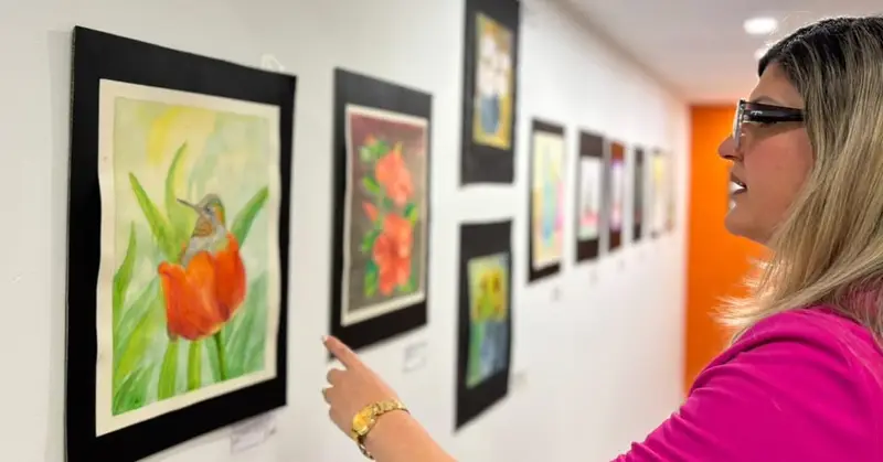 🎨✨ ¡ARTE SIN EDAD! 👵🎭 Más de 60 abuelos zulianos brillan con su creatividad en el Camlb