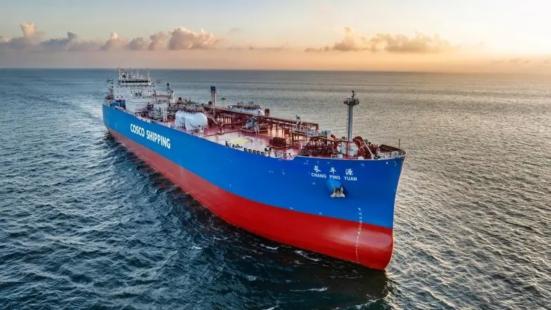 🇻🇪 ¡China asombra al mundo con su gigantesco buque gasero 100% hecho en casa! 🚢⚡