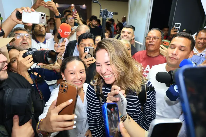🔥 ¡Claudia Macero está de vuelta en Venezuela! 🇻🇪 «Es la hora de regresar»