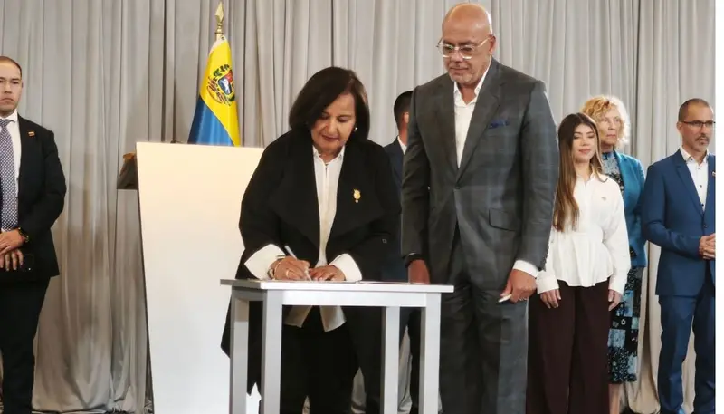 ✈️🇻🇪 Delegación opositora de la mesa de diálogo llegará a Venezuela el próximo 15 de septiembre 🗓️🤝