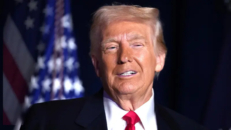 🎁💰 Donald Trump obsequia 45.000 dólares en efectivo a tres colaboradoras de la Casa Blanca: ¿quién es cada una y qué rol desempeñan?