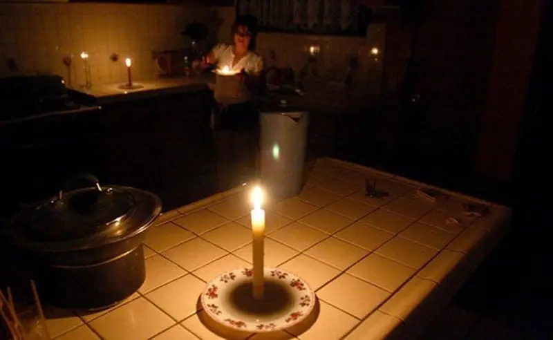 🔥💡 **¡El Zulia, el estado donde más se apagan las luces! ¿Cuál es tu zona favorita en este polémico torneo viral?** 🏆📱