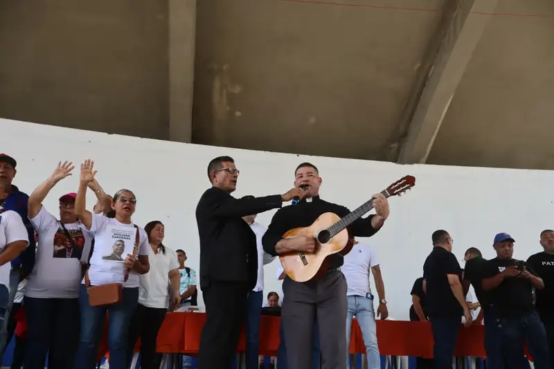 🚍💔 «En prisión creí que mi vida se apagaba»: el drama y la esperanza del obispo Jylman Red Jurado 🇻🇪✨