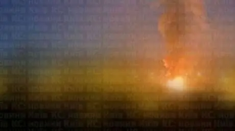 💥🔥 Explosiones sacuden Kiev: Almacén y local comercial en llamas 🏙️💨