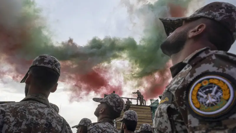 🔥 ¡Histórico! Irán celebra la ausencia de buques de EE.UU. en el golfo Pérsico por primera vez en 173 años 🇮🇷⚓