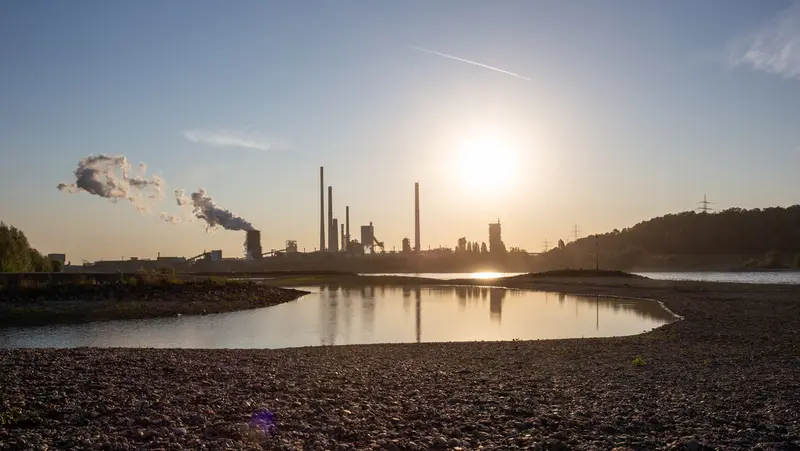 📉🔥 *Industria européenne del acero en caída libre: exportaciones se desploman un 20% en 2026*