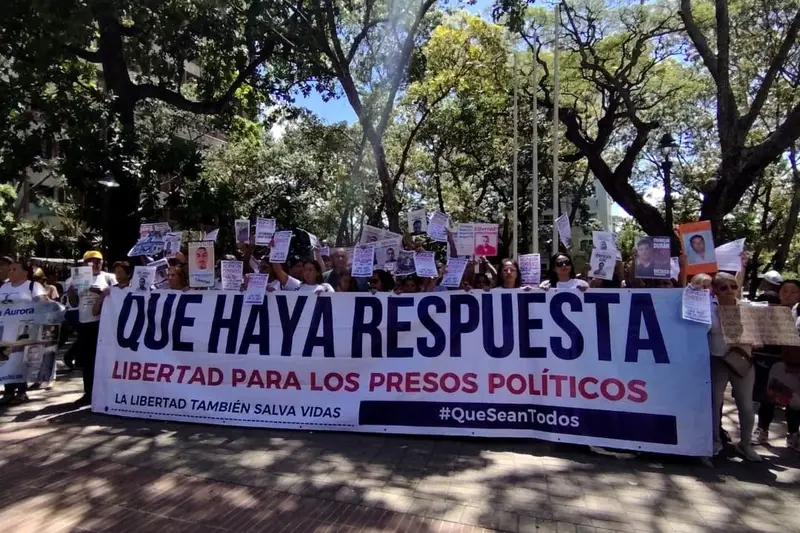 🚨 ¡Justicia para más de 400! Familiares de presos políticos exigen al Ministerio Público investigar torturas y vicios procesales