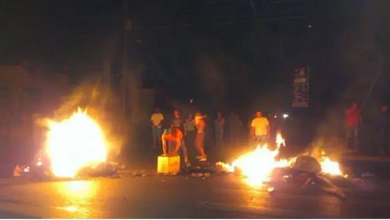 🔥💡 ¡Maracaibo en llamas! Dos tandas de apagones al día y la ciudad estalla en protestas 🚨🌃