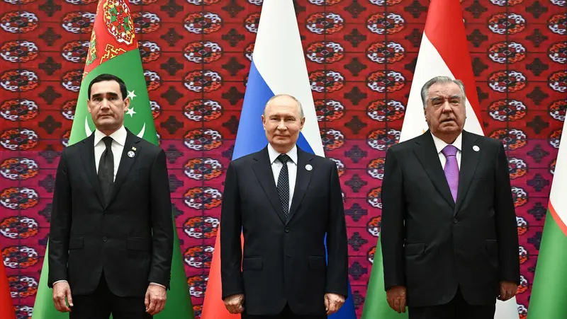 📸✨ Putin y líderes de la CEI: La foto histórica que une a las naciones 🤝🌍