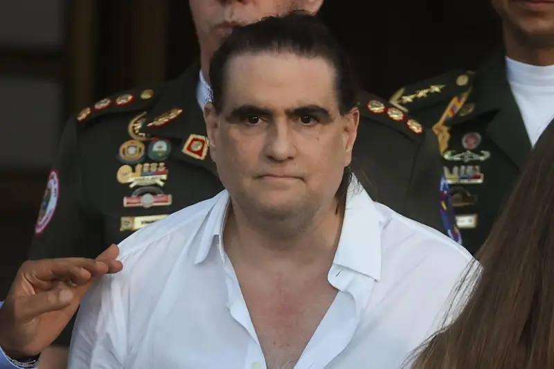 🔍💥 *¡Revelación en EE.UU.! ¿Qué significa el ‘mea culpa’ de Alex Saab y cómo afecta a Venezuela?* 🇻🇪📜