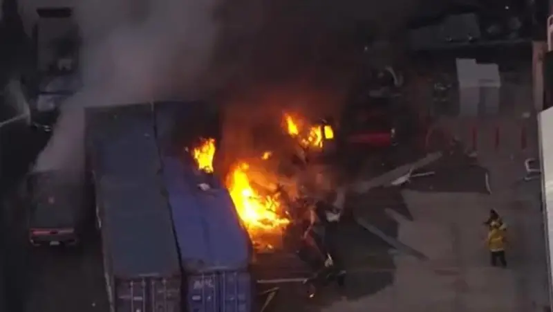 🚁💥 **¡TRAGEDIA AÉREA EN LOS ÁNGELES! Helicóptero de NBC se estrella cubriendo accidente mortal y deja 3 fallecidos 😢 (DETALLES) 📺**