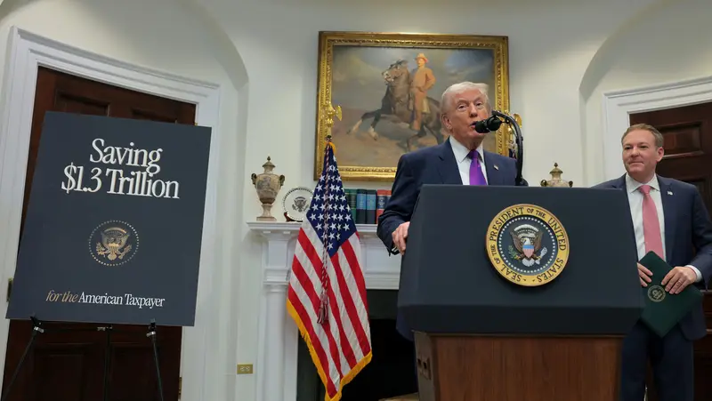 🌍🔥 Trump se burla del cambio climático: '¿Alguien ha muerto?' 🗳️💬