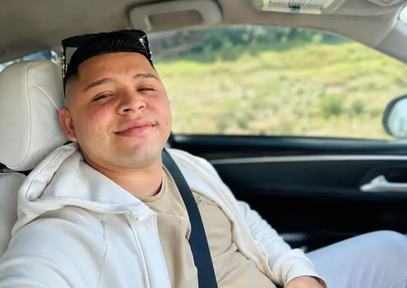 🇻🇪⚖️ Venezolano herido por disparo de ICE queda bajo custodia sin fianza en EE.UU.