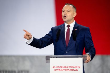 Polonia reaviva exigencias de reparaciones a Alemania