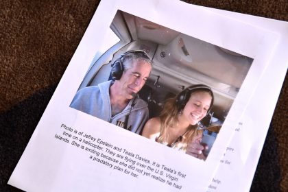 EE.UU. publica los archivos de Epstein