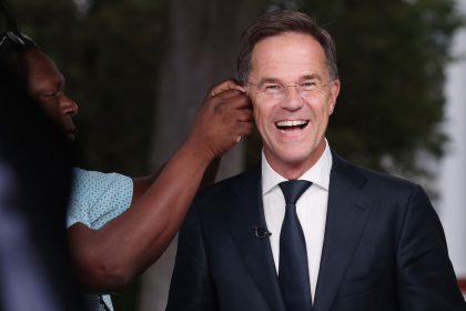 "Putin es gobernador de Texas": la bizarra declaración del jefe de la OTAN que provocó una fuerte respuesta de Rusia