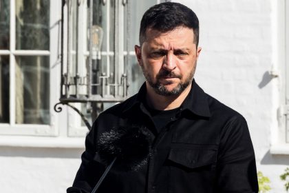 Peskov: Putin invitó a Zelenski a Moscú para hablar, no para que capitule