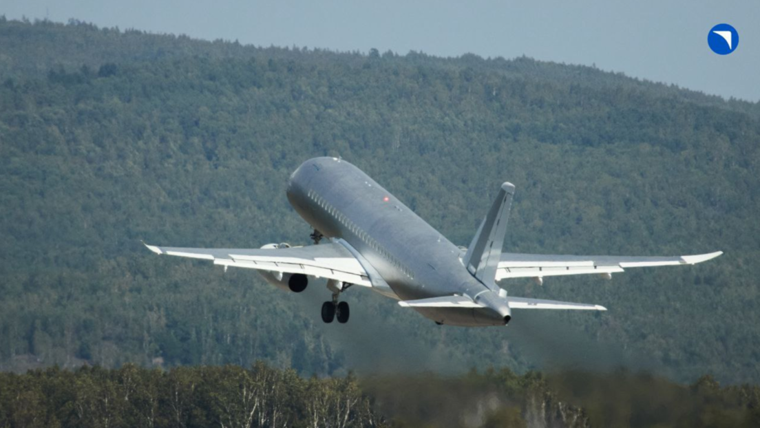 VIDEO DEL PRIMER VUELO del avión SJ-100 totalmente ruso de fabricación en serie