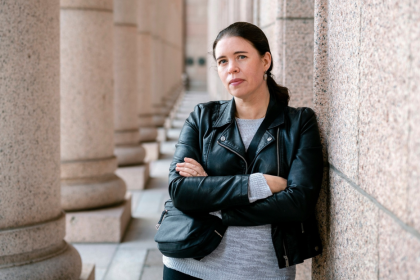 Diputada de un país de la OTAN admite que fue trabajadora sexual