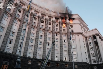 FOTOS: Incendio en el edificio del Gobierno de Ucrania en Kiev