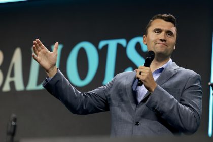 Atentado mortal contra el activista político Charlie Kirk, MINUTO A MINUTO