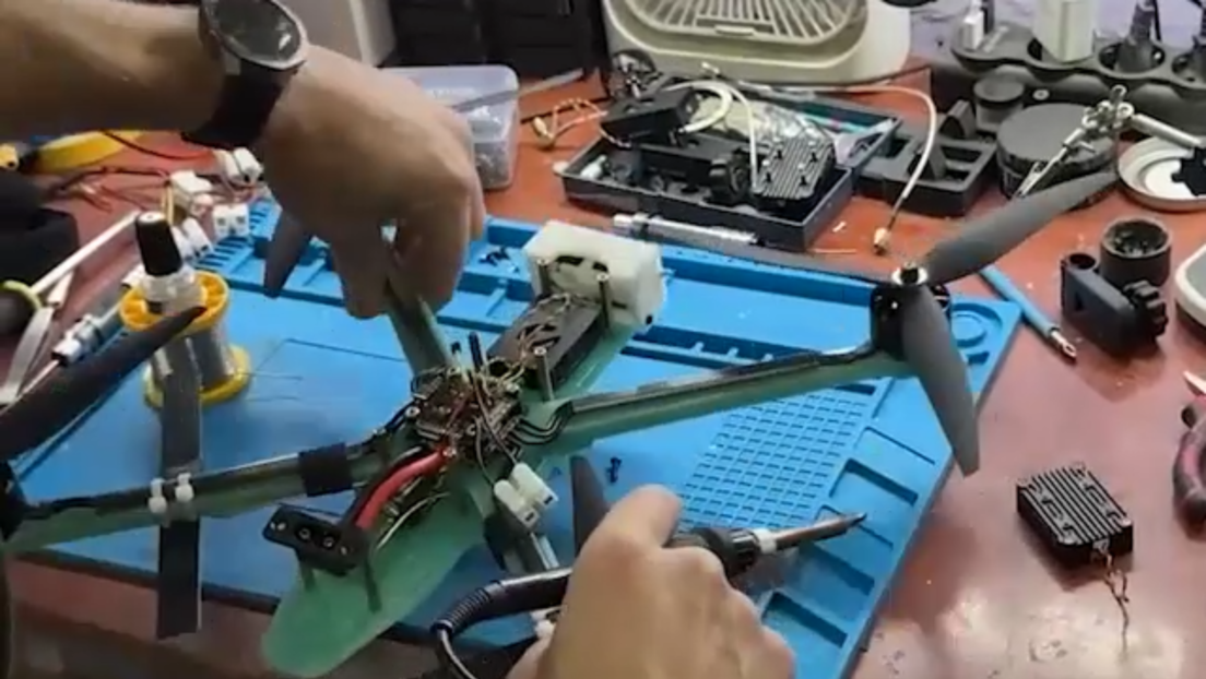 El laboratorio de drones rusos que infunde miedo al enemigo en el campo de batalla