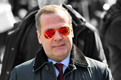 Dmitri Medvédev obtiene la Orden del Mérito de la Patria, IV grado, el día de su 60.º cumpleaños