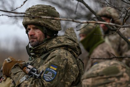 Zelenski asegura a sus diputados que está ganando el conflicto con Rusia