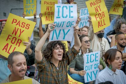 Trump señala a Soros como posible instigador de las protestas en EE.UU.