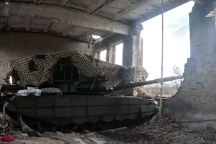 VIDEO: Tanques rusos dejan reducidos a cenizas a bastiones ucranianos