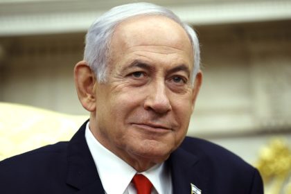 Netanyahu pone en el punto de mira a otro país vecino y busca apoyo de EE.UU.