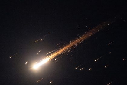 VIDEOS: Misiles iraníes caen sobre Tel Aviv