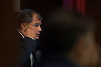 Correa reacciona a la decisión de Ecuador de declarar persona 'non grata' al embajador de Cuba
