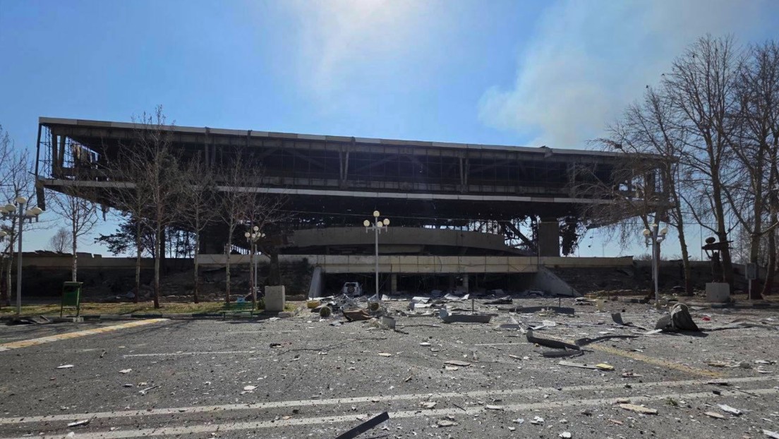 VIDEOS: Estadio en Irán queda destrozado tras ataques de EE.UU. e Israel