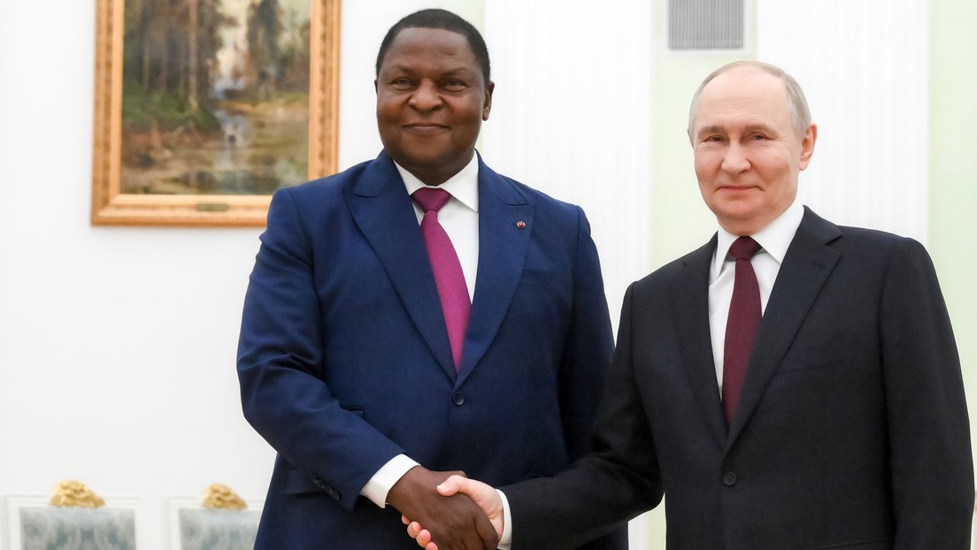 Putin se reúne con el presidente de la República Centroafricana