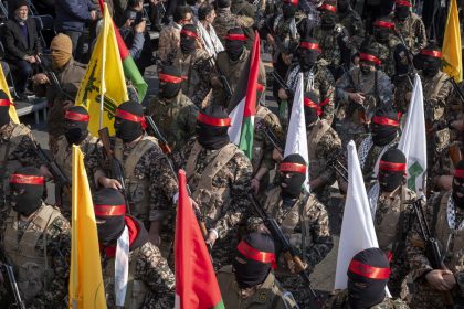 "Miles de muertos y prisioneros": Irán advierte a EE.UU. ante una posible invasión terrestre