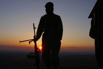 Bloomberg: Israel intenta arrastrar a los kurdos a la guerra contra Irán