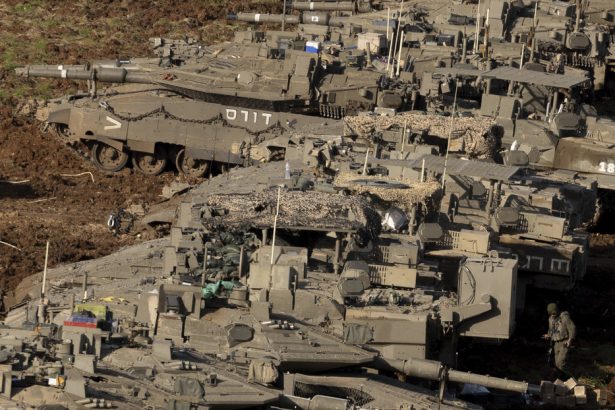 Ejército israelí amenaza a los que se postulan a líder supremo de Irán y a quienes lo elijan