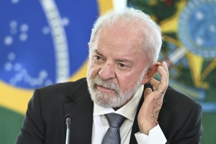 Lula alerta: "Si no nos preparamos, cualquier día alguien nos invade"