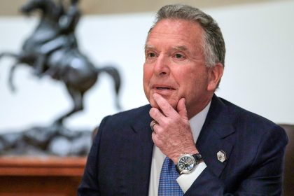 Preguntan a Witkoff cómo ve el fin del conflicto con Irán y responde que no sabe