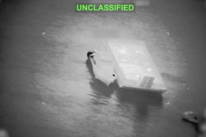 EE.UU. afirma que destruyó 16 buques minadores iraníes cerca del estrecho de Ormuz (VIDEO)