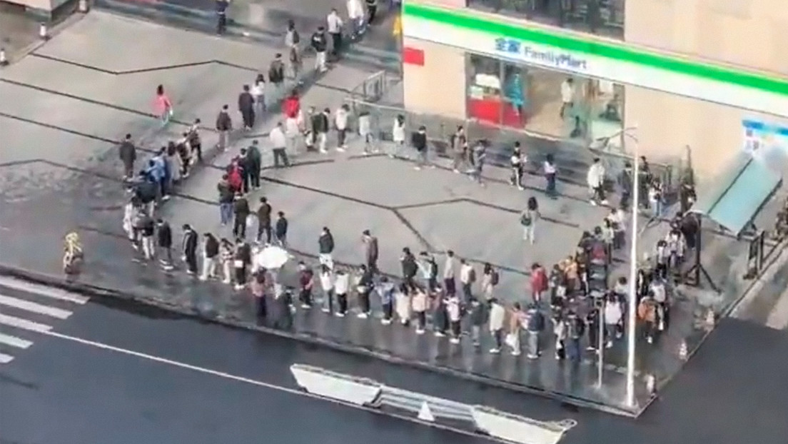 VIDEO: Esto es lo que ocurre cuando en China esperan el ascensor en hora punta