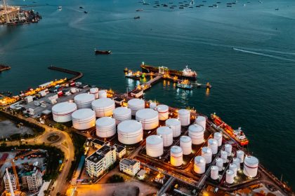 ¿Recesión global en puertas? El sombrío pronóstico de Oxford Economics ante la guerra en Oriente Medio