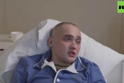 "Mordí la fibra óptica": Héroe de Rusia que luchó en solitario 68 días cuenta cómo llegó hasta sus camaradas en Donbass