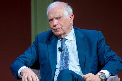 Borrell sobre Trump: "Da la sensación de tener la edad mental de un niño de 10 años"