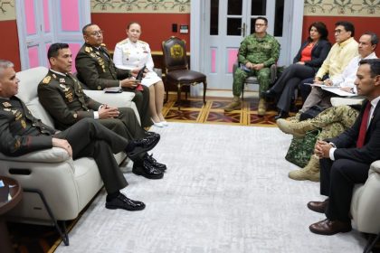 Ministros de Colombia y Venezuela se encuentran tras cancelación de cita entre Petro y Rodríguez