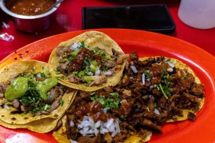 Turista demanda a taquería por salsa "demasiado picante", y este es el desenlace